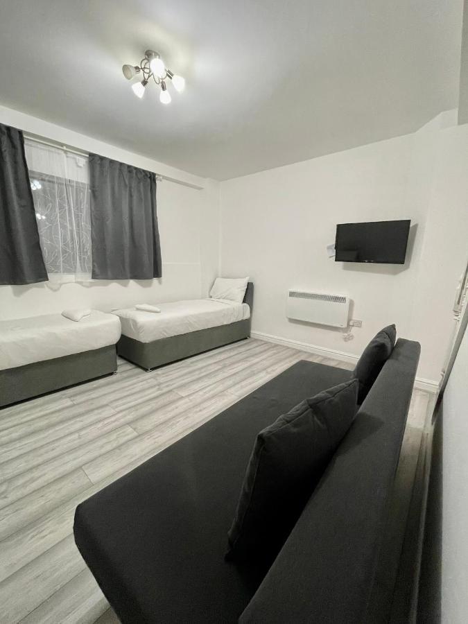 Comfortable - Cosy - Budget Studios In City Center Londen Buitenkant foto