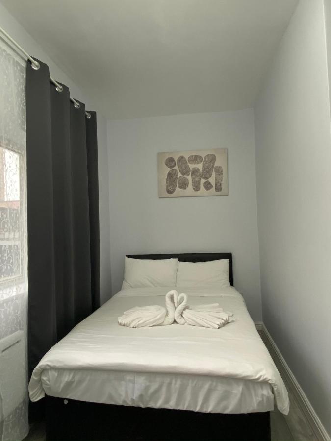 Comfortable - Cosy - Budget Studios In City Center Londen Buitenkant foto