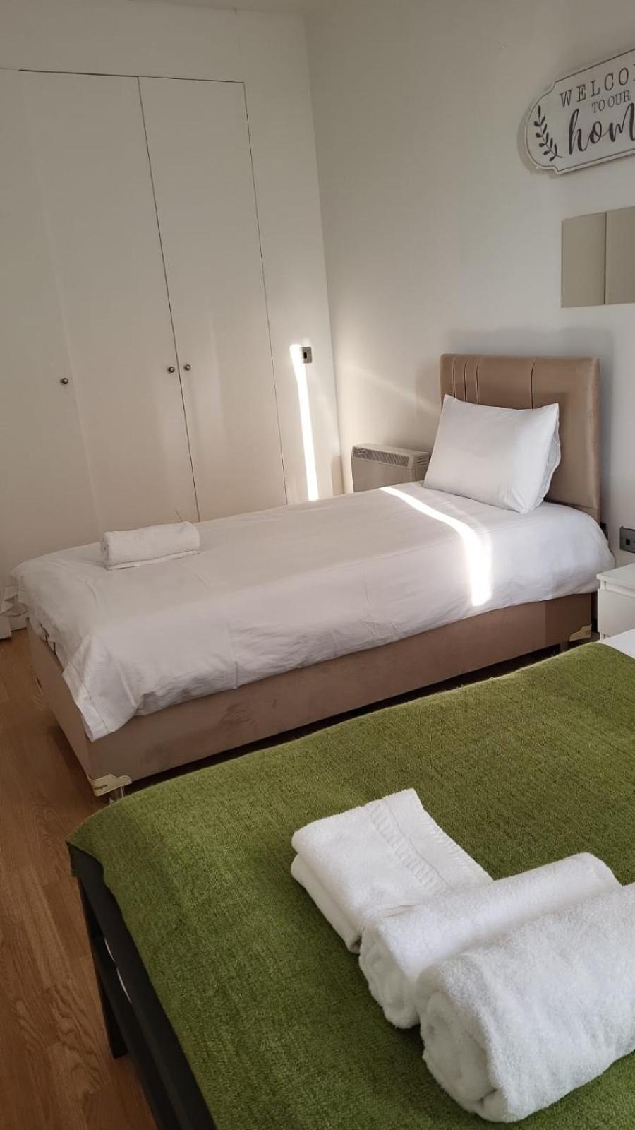 Comfortable - Cosy - Budget Studios In City Center Londen Buitenkant foto