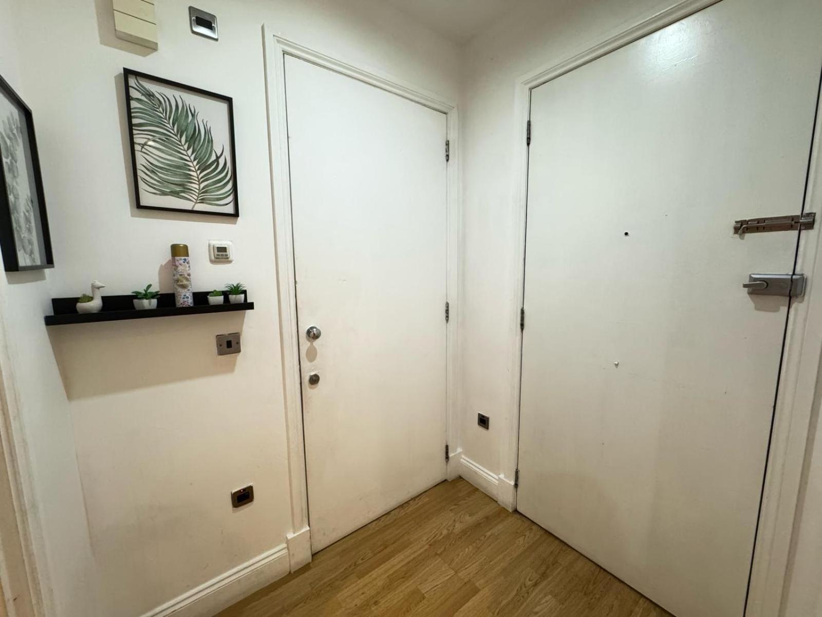 Comfortable - Cosy - Budget Studios In City Center Londen Buitenkant foto