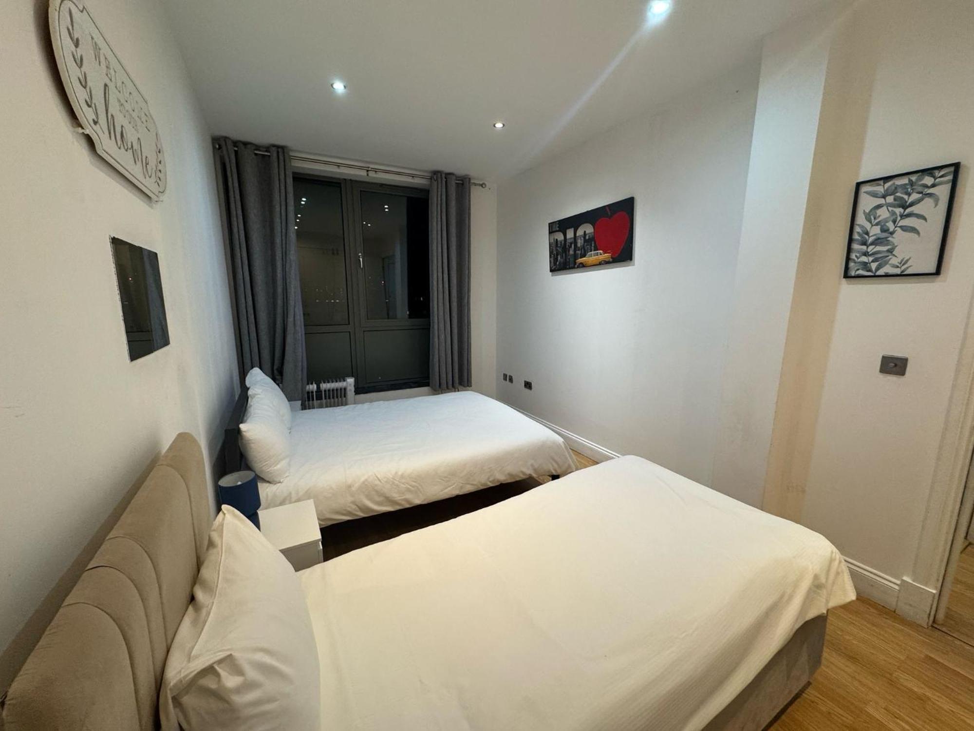 Comfortable - Cosy - Budget Studios In City Center Londen Buitenkant foto
