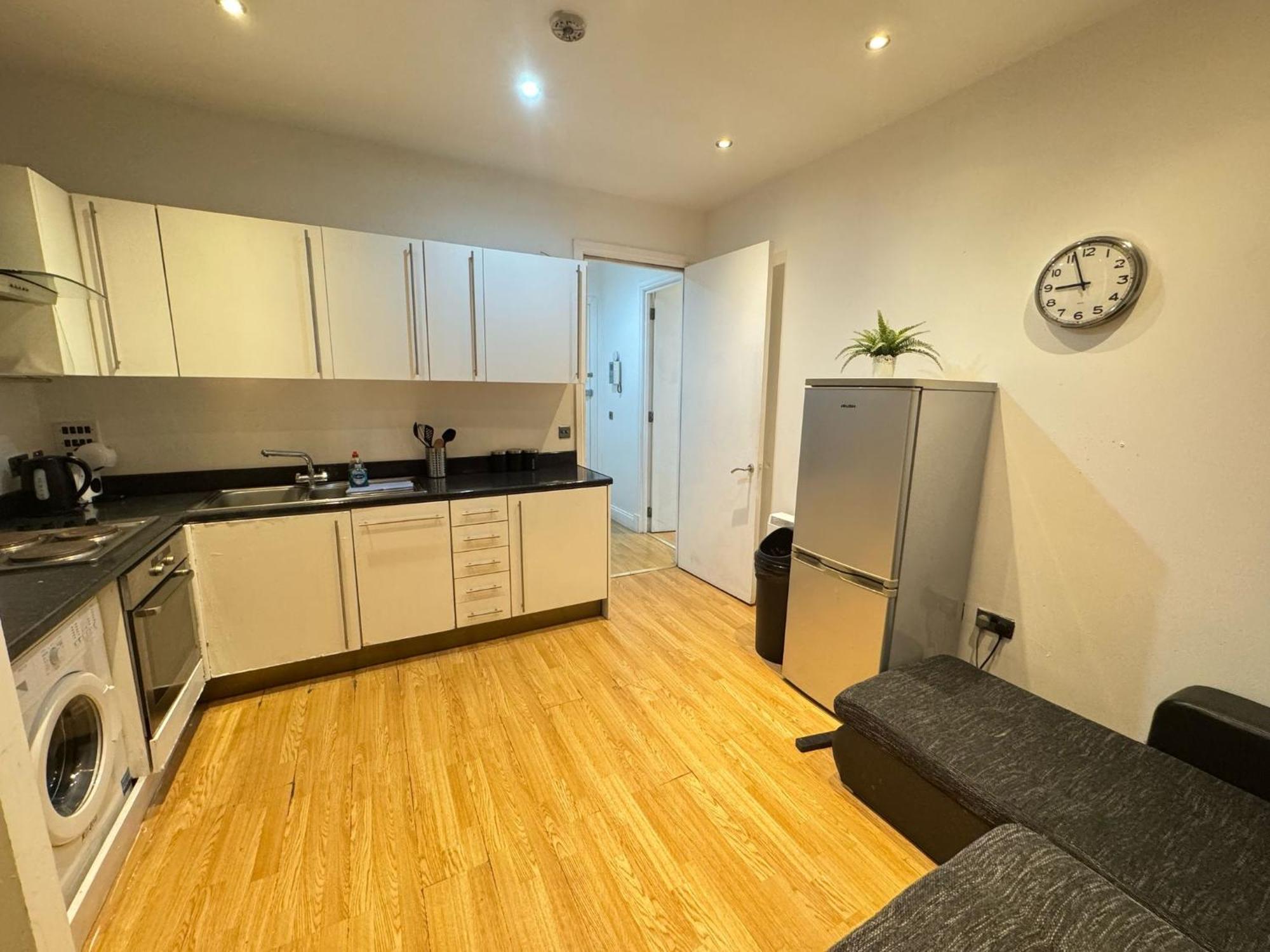 Comfortable - Cosy - Budget Studios In City Center Londen Buitenkant foto